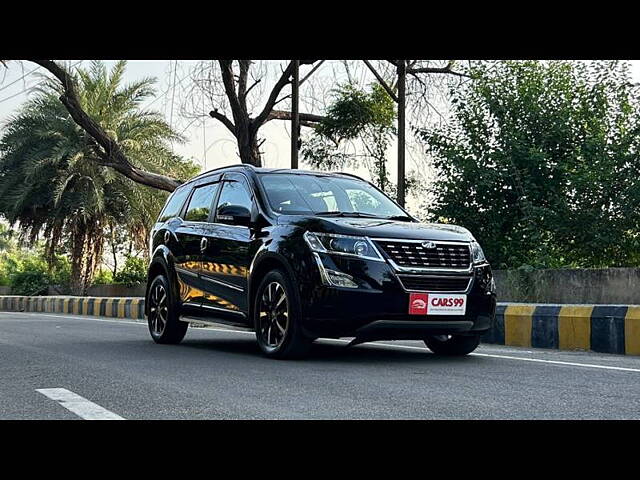 Used Mahindra XUV500 W11 AT in Noida