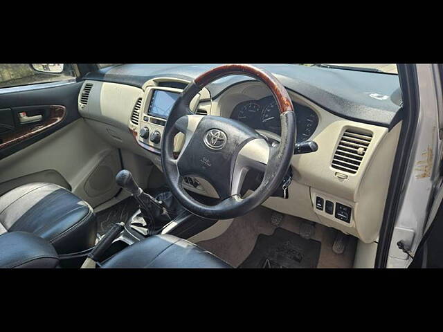 Used Toyota Innova [2009-2012] 2.5 GX 8 STR BS-IV in Mumbai