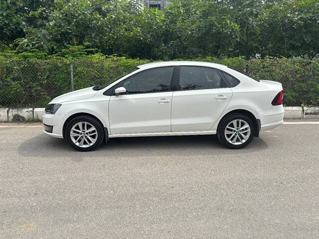 Used Skoda Rapid Style 1.6 MPI AT in Hyderabad