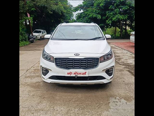 Used 2020 Kia Carnival in Indore