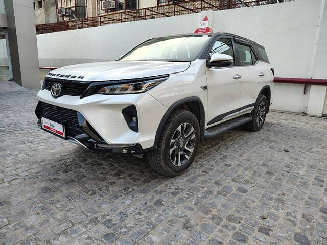 Used Toyota Fortuner Legender 2.8 4X2 AT in Delhi