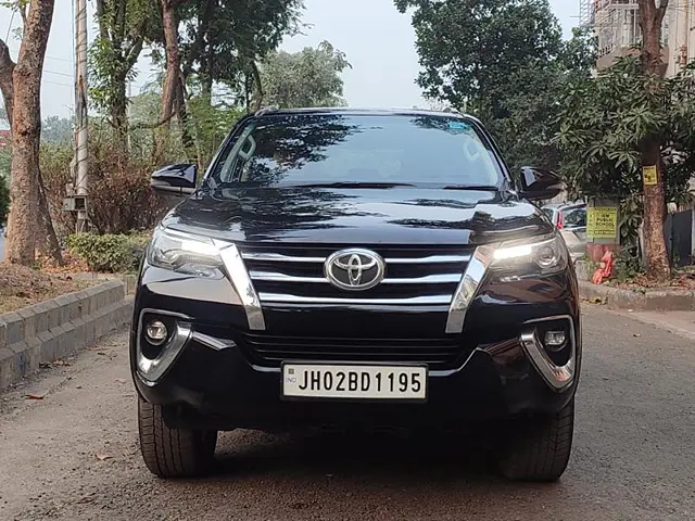 Second Hand Toyota Fortuner [2016-2021] 2.8 4x4 MT [2016-2020] in Kolkata