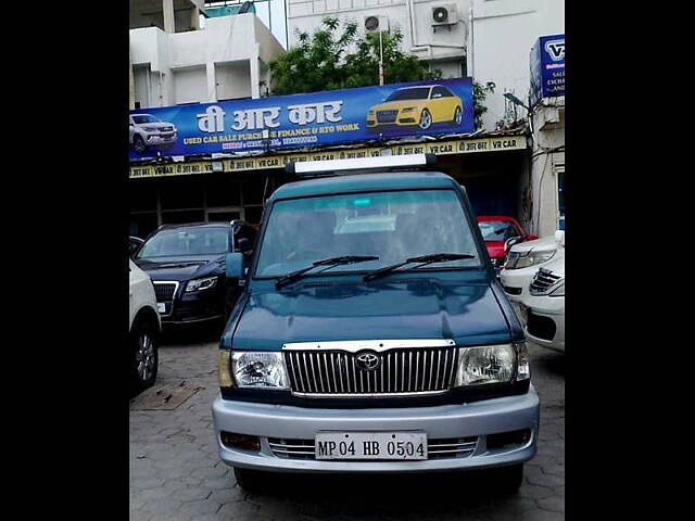 Used 2003 Toyota Qualis in Bhopal