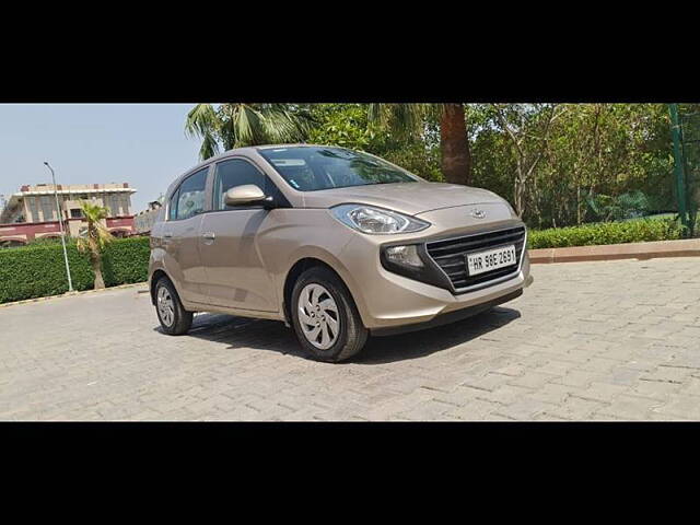 Used Hyundai Santro Magna in Delhi