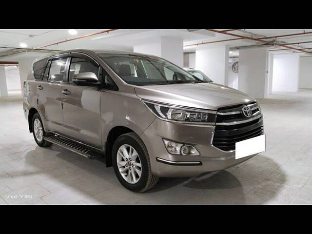 Used Toyota Innova Crysta [2016-2020] 2.4 G 8 STR [2016-2017] in Mumbai