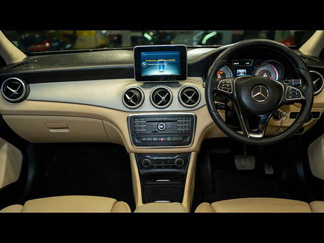 Used Mercedes-Benz GLA [2014-2017] 200 Sport in Delhi