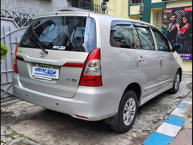 Used Toyota Innova [2013-2014] 2.5 G 8 STR BS-IV in Kolkata