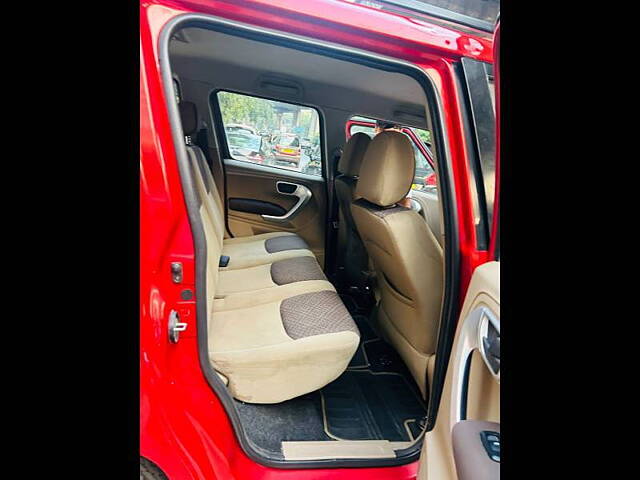 Used Mahindra TUV300 [2015-2019] T8 AMT in Mumbai