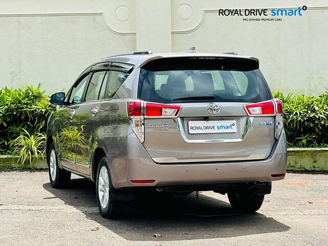 Used Toyota Innova Crysta [2016-2020] 2.4 G 7 STR [2016-2017] in Kochi