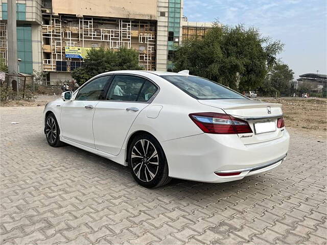 Used Honda Accord Hybrid in Delhi