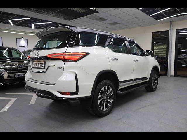 Used Toyota Fortuner Legender 2.8 4X4 AT in Delhi