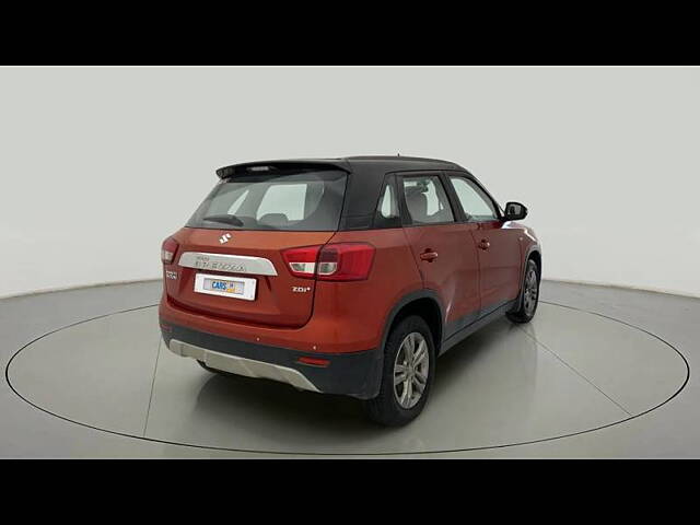 Used Maruti Suzuki Vitara Brezza [2016-2020] ZDi+ Dual Tone [2017-2018] in Ahmedabad