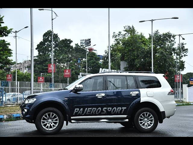 Used Mitsubishi Pajero Sport 2.5 AT in Kolkata