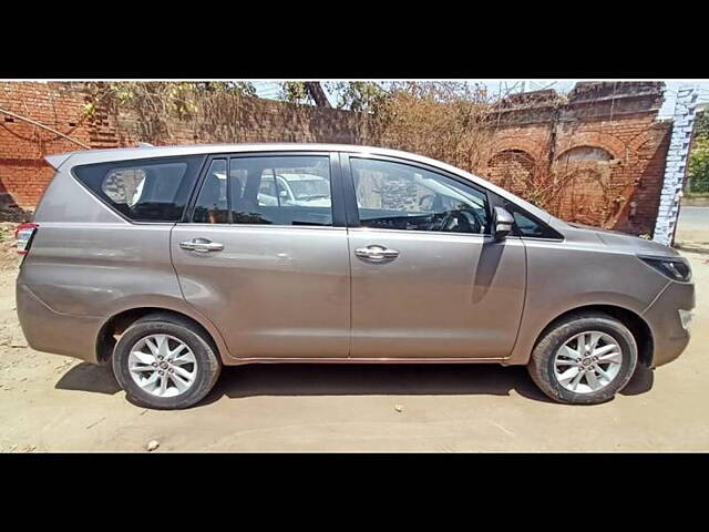 Used Toyota Innova Crysta [2016-2020] 2.4 V Diesel in Kanpur