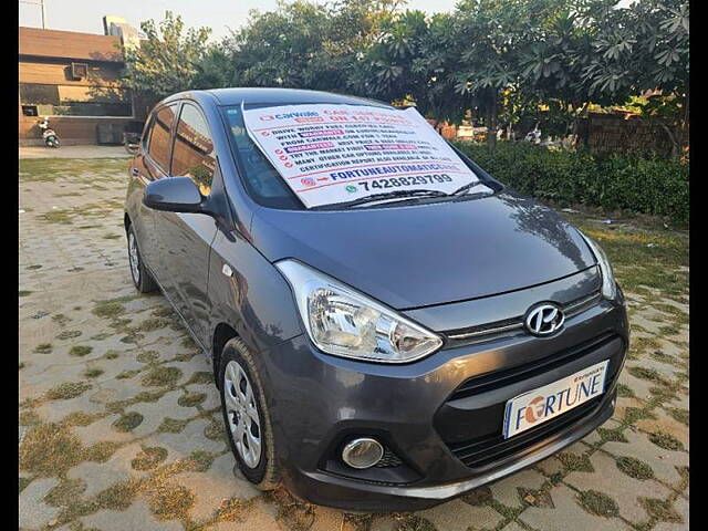 Used 2017 Hyundai Grand i10 in Delhi