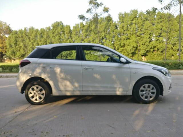 Used Hyundai i20 [2020-2023] Magna 1.2 MT [2020-2023] in Ahmedabad