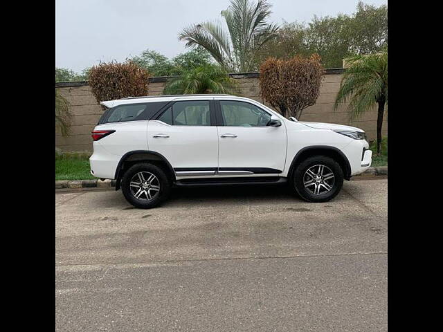 Used Toyota Fortuner 4X2 AT 2.8 Diesel in Delhi