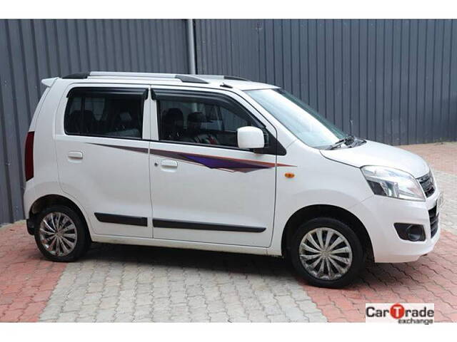 Used Maruti Suzuki Wagon R 1.0 [2014-2019] VXI+ AMT in Ahmedabad