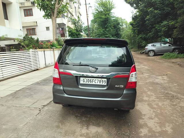 Used Toyota Innova [2009-2012] 2.0 VX 8 STR in Vadodara