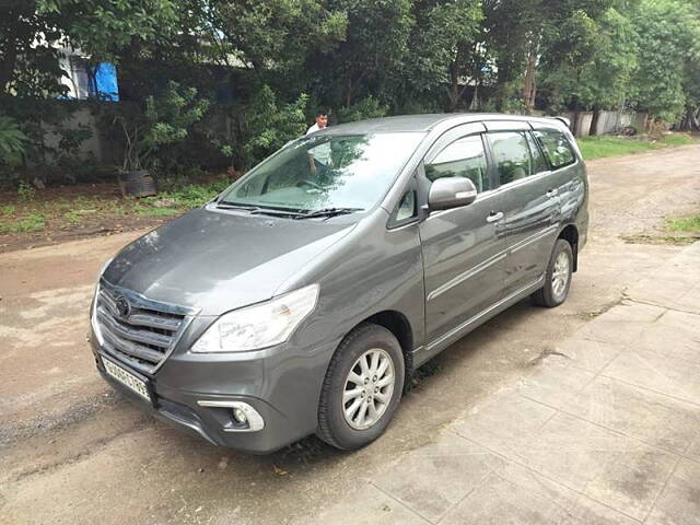 Used Toyota Innova [2009-2012] 2.0 VX 8 STR in Vadodara