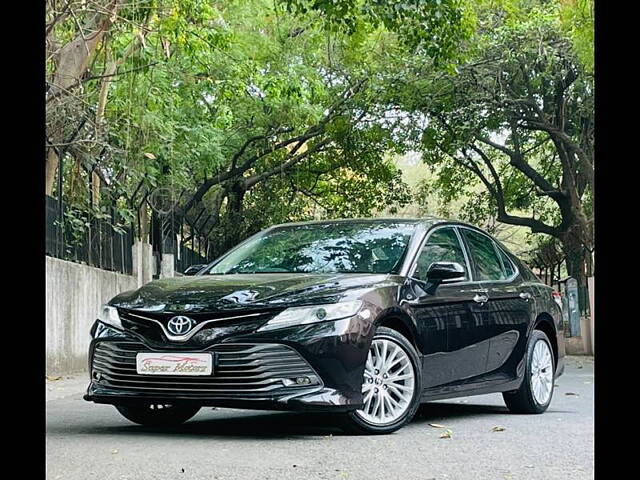 Used Toyota Camry Hybrid in Delhi