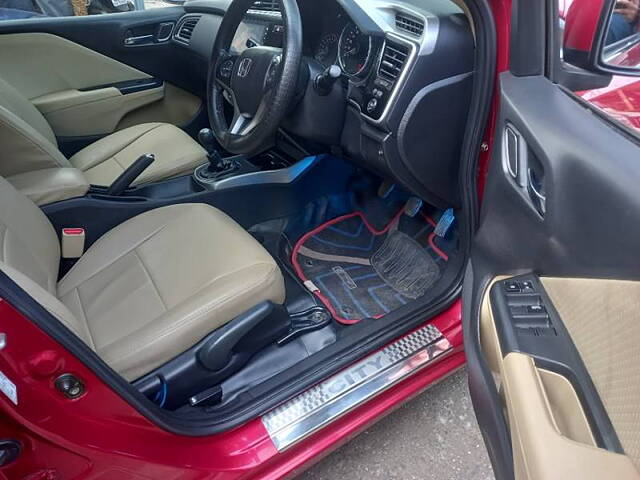 Used Honda City 4th Generation V Petrol in Thane