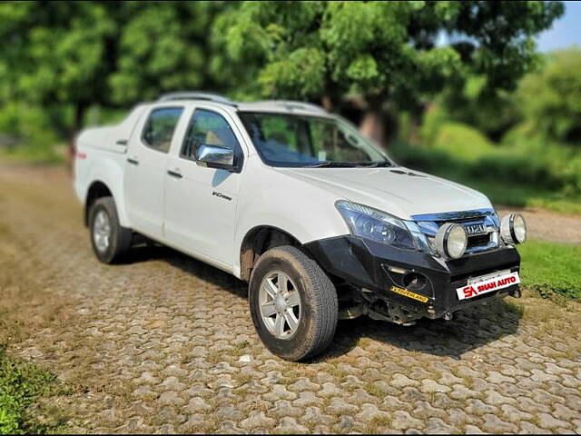 Used Isuzu D-Max V-Cross [2016-2018] 4x4 in Ahmedabad