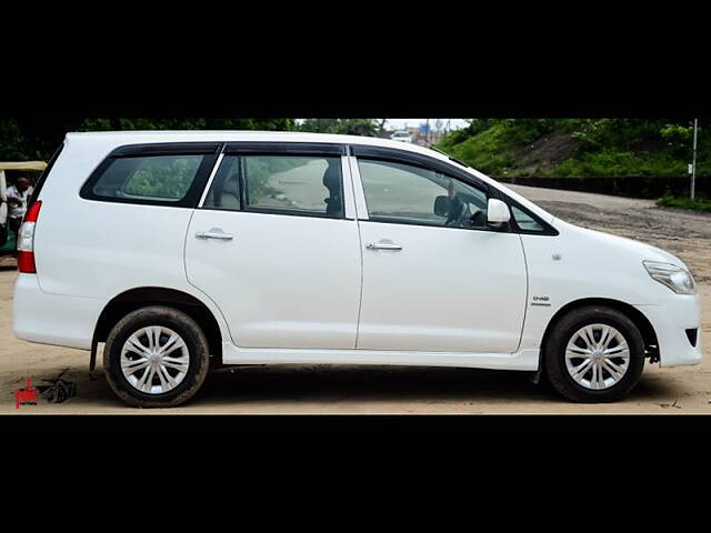 Used Toyota Innova [2009-2012] 2.5 GX 8 STR in Ahmedabad