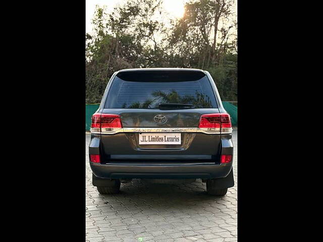 Used Toyota Land Cruiser [2009-2011] LC200 VX Premium 2 in Mumbai