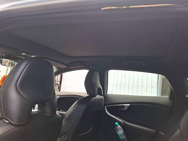 Used Volvo V40 Cross Country [2013-2016] D3 in Mumbai