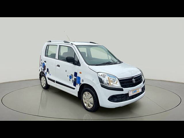 Used 2012 Maruti Suzuki Wagon R in Surat