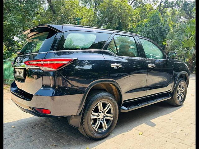 Used Toyota Fortuner 4X2 MT 2.7 Petrol in Delhi