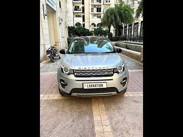 Used 2019 Land Rover Discovery in Delhi