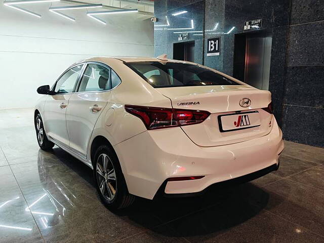 Used Hyundai Verna [2015-2017] 1.6 VTVT SX in Ahmedabad