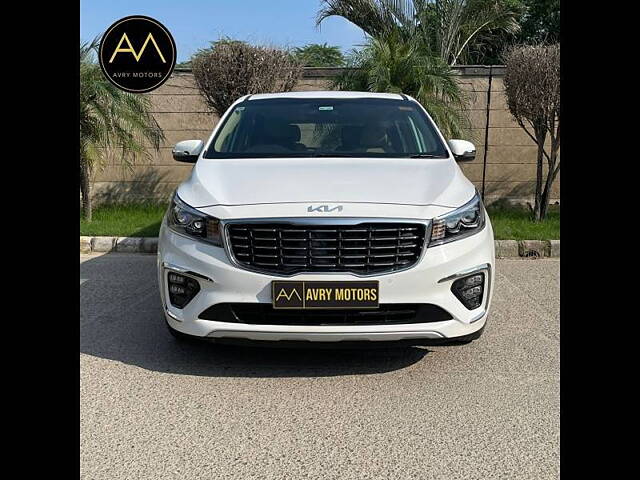 Used 2023 Kia Carnival in Delhi