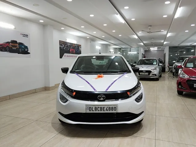 Used 2022 Tata Altroz in Delhi