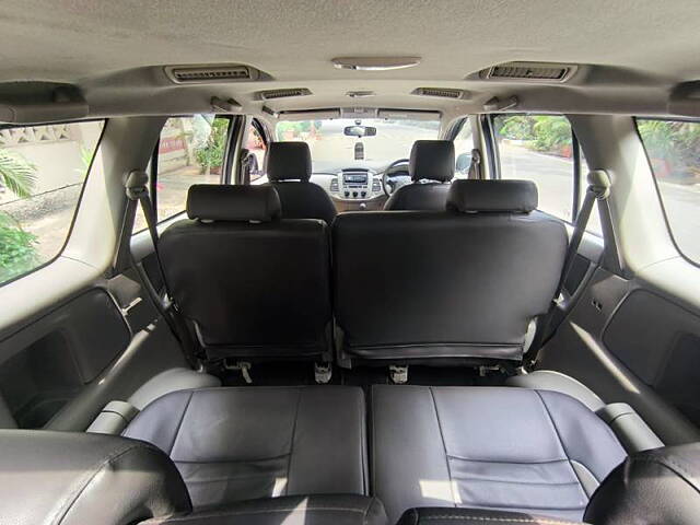 Used Toyota Innova [2009-2012] 2.5 GX 8 STR BS-IV in Mumbai