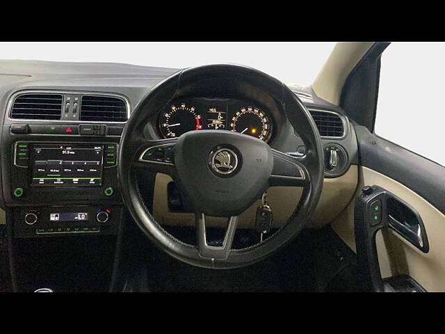 Used Skoda Rapid Style 1.6 MPI in Mumbai