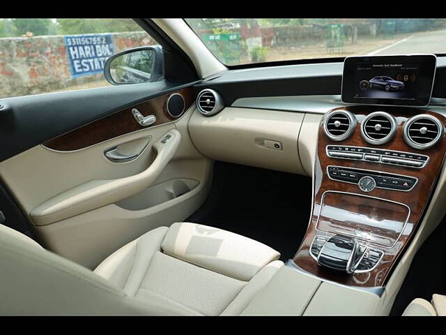 Used Mercedes-Benz C-Class [2014-2018] C 200 Avantgarde in Delhi