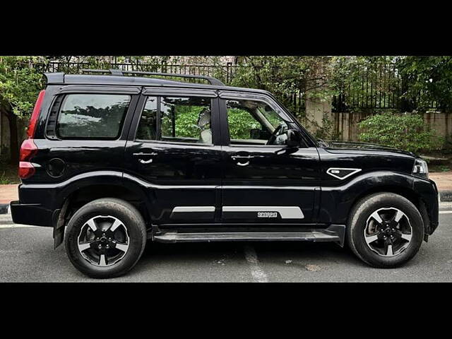 Used Mahindra Scorpio S11 MT 7S in Delhi