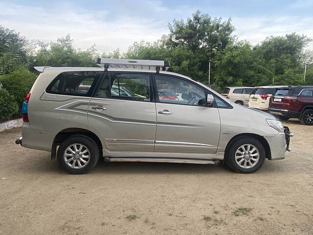 Used Toyota Innova [2005-2009] 2.5 V 7 STR in Hyderabad