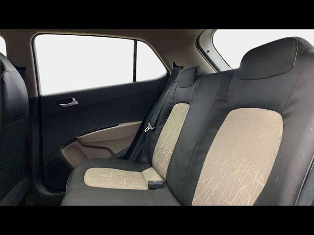 Used Hyundai Grand i10 Sportz (O) AT 1.2 Kappa VTVT [2017-2018] in Delhi