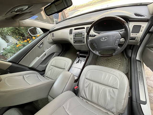 Used Hyundai Genesis 3.8 in Dehradun