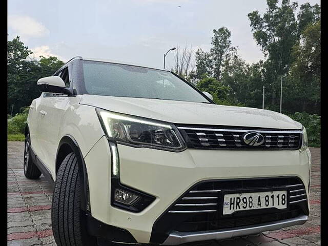 Used Mahindra XUV300 [2019-2024] W8 (O) 1.5 Diesel AMT in Delhi