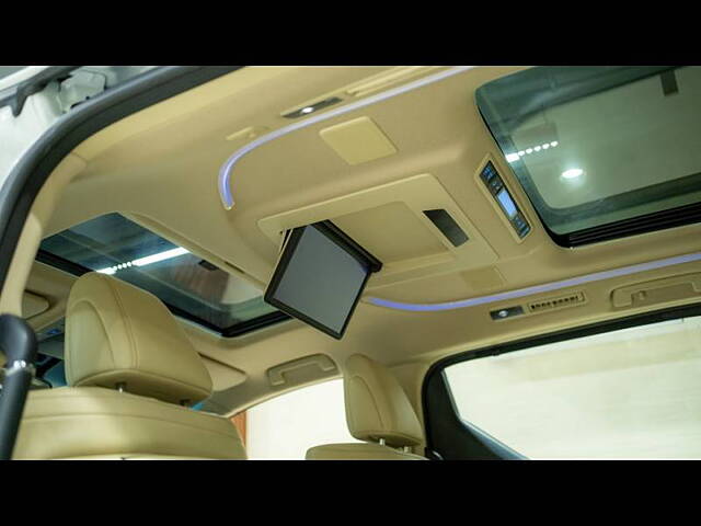 Used Toyota Vellfire VIP – Executive Lounge in Delhi