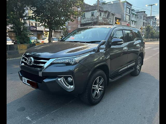 Used Toyota Fortuner [2016-2021] 2.8 4x2 MT [2016-2020] in Delhi