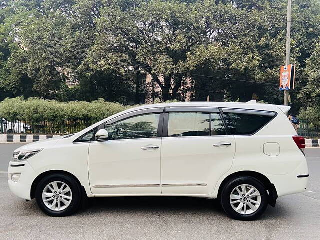 Used Toyota Innova Crysta [2016-2020] 2.4 V Diesel in Delhi