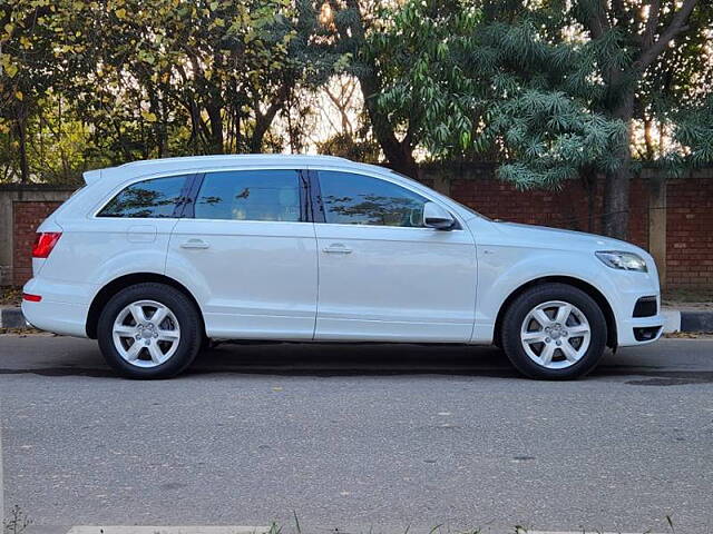 Used Audi Q7 [2010 - 2015] 35 TDI Premium Plus + Sunroof in Chandigarh