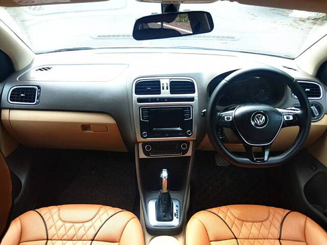 Used Volkswagen Vento Highline 1.2 (P) AT in Delhi