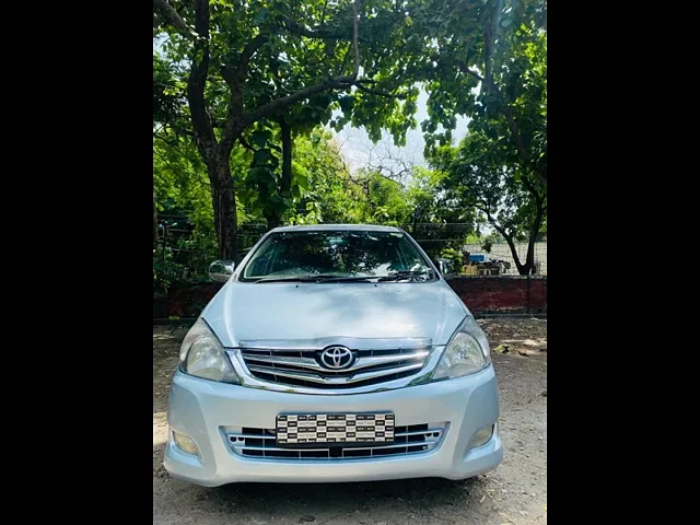 Used 2010 Toyota Innova in Kanpur